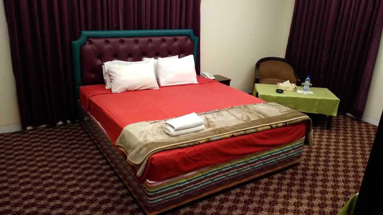 Center Point Apartment Dhaka Luaran gambar